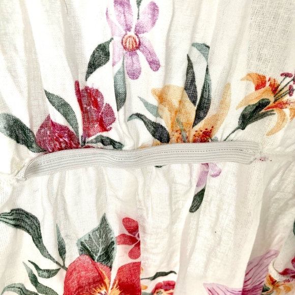 Wrap-Around Short Sleeve Floral Blouse - Linen - XS - Picture 7 of 9
